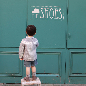KIDS SHOES Logo